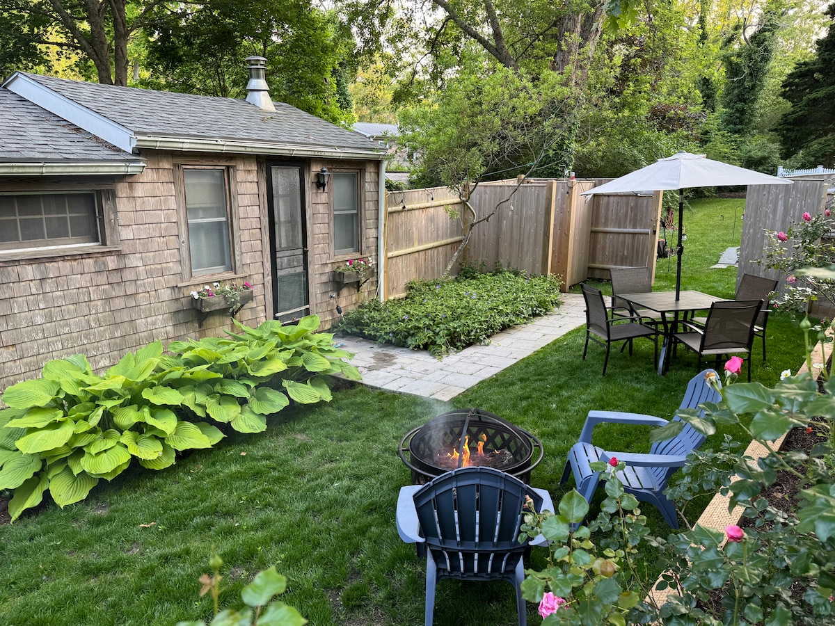 The Captain Seth Sparrow Cottage
