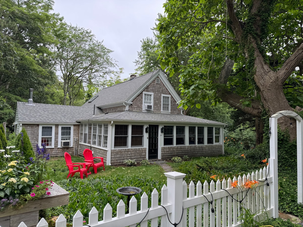 The Captain Seth Sparrow House